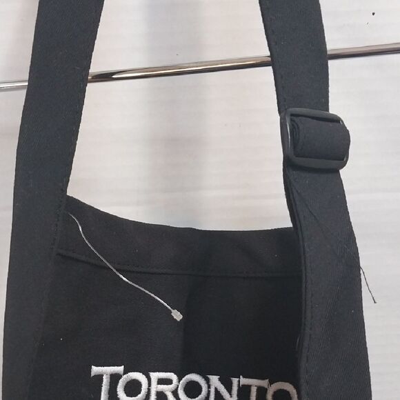 Black Toronto Apron - Picture 4 of 5